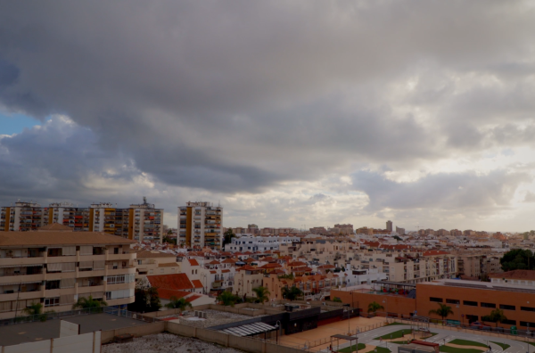 Timelapse of clouds over the city (test)